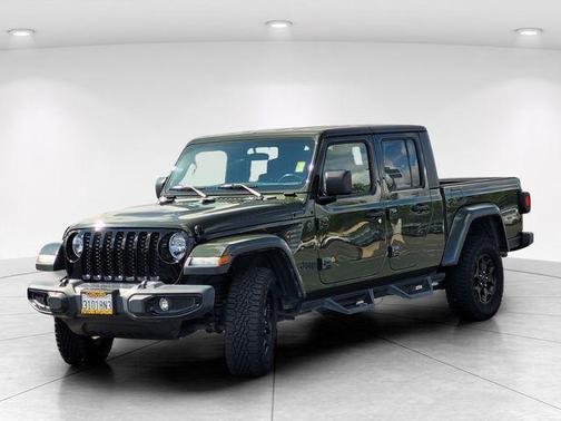 2022 Jeep Gladiator Sport