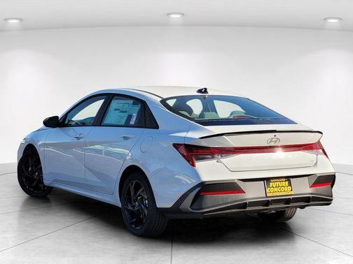 2026 Hyundai ELANTRA HEV SEL Sport