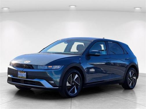 2025 Hyundai IONIQ 5 SE Standard Range