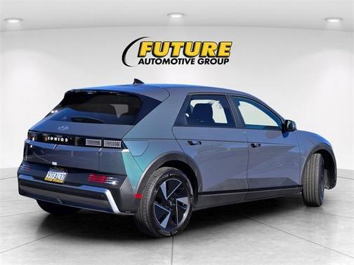 2025 Hyundai IONIQ 5 SE Standard Range