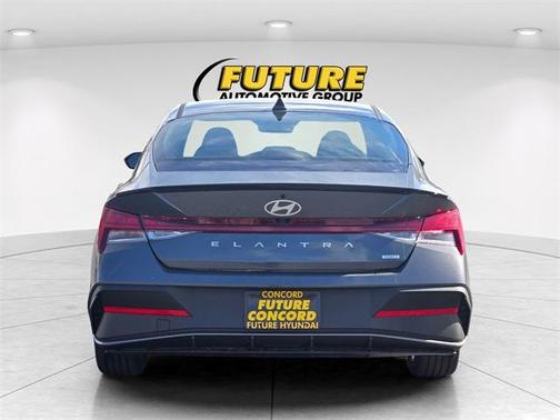 2026 Hyundai ELANTRA HEV SEL Sport