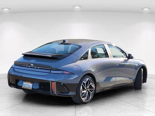 2025 Hyundai IONIQ 6 SEL