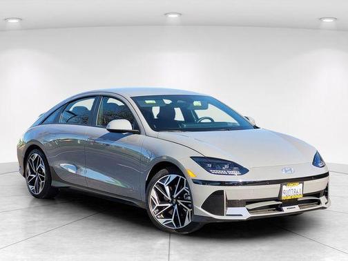 2025 Hyundai IONIQ 6 SEL