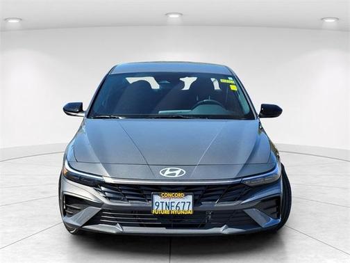 2025 Hyundai ELANTRA HEV SEL