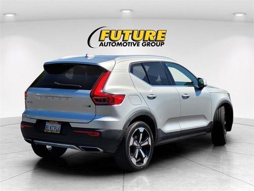 2019 Volvo XC40 T5 Inscription