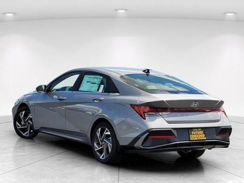 Metal 2026 Hyundai ELANTRA HEV Limited