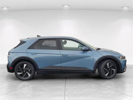 2026 Hyundai IONIQ 5 SE