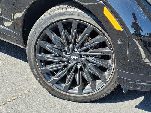 Black Metallic 2024 Hyundai SANTA FE Calligraphy