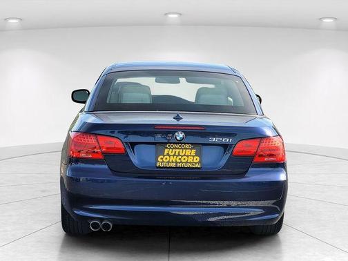Deep Sea Blue Metallic 2012 BMW 328 i