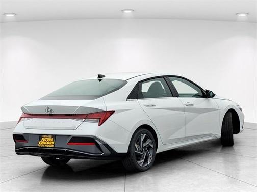 2026 Hyundai ELANTRA HEV Limited