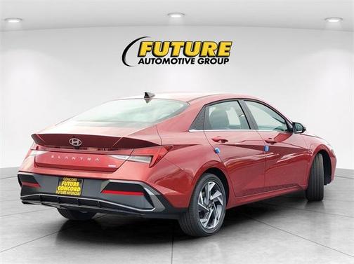 2025 Hyundai ELANTRA HEV Limited