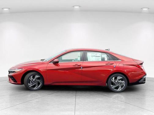 2025 Hyundai ELANTRA HEV Limited