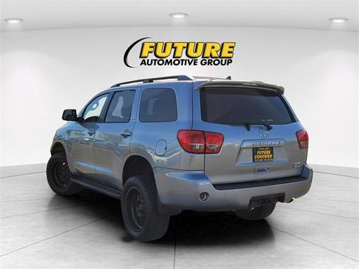 2016 Toyota Sequoia SR5