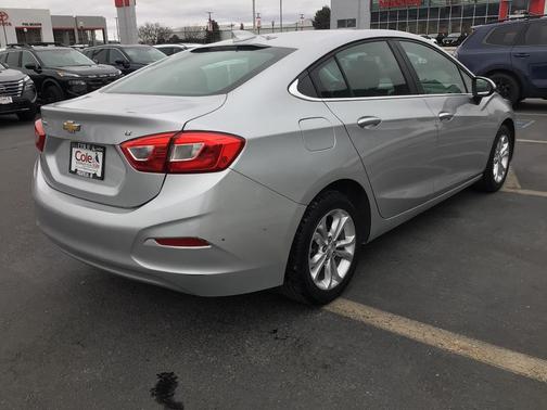 2019 Chevrolet Cruze LT