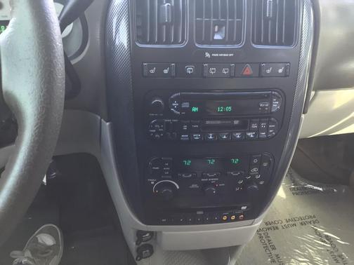 2005 Dodge Grand Caravan SXT
