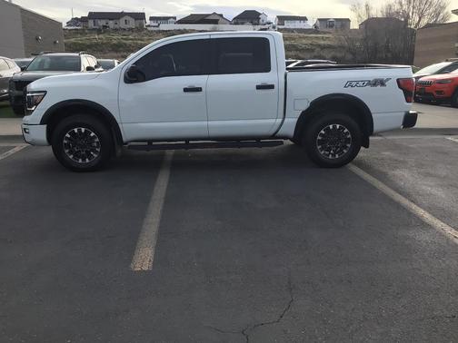 2023 Nissan Titan PRO-4X