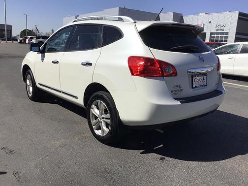 Pearl White 2015 Nissan Rogue Select S