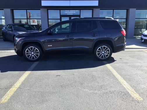 2017 GMC Acadia SLT