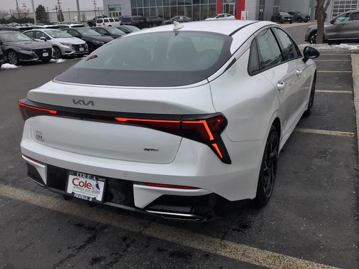 Snow White Pearl 2026 Kia K5 GT-Line