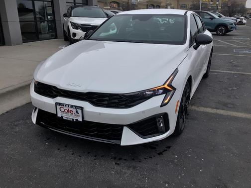 Snow White Pearl 2026 Kia K5 GT-Line