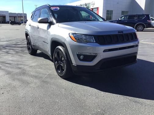 Billet Silver Metallic Clearcoat 2019 Jeep Compass Altitude