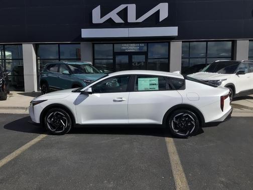 Snow White Pearl 2026 Kia K4 EX