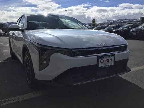 Snow White Pearl 2026 Kia K4 EX