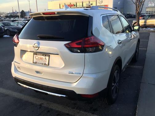 2017 Nissan Rogue SL