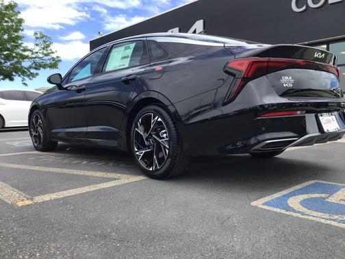 Aurora Black Pearl 2026 Kia K5 GT-Line