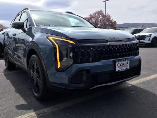 Heritage Blue 2026 Kia Sportage Hybrid X-Line