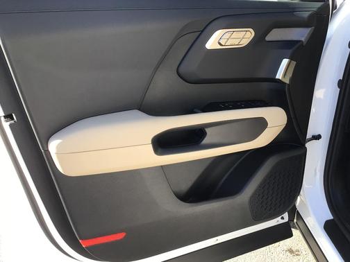Glacial White Pearl 2027 Kia Telluride EX