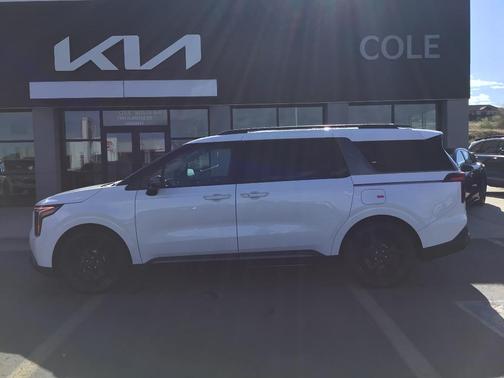 Snow White Pearl 2026 Kia Carnival Hybrid SX Prestige