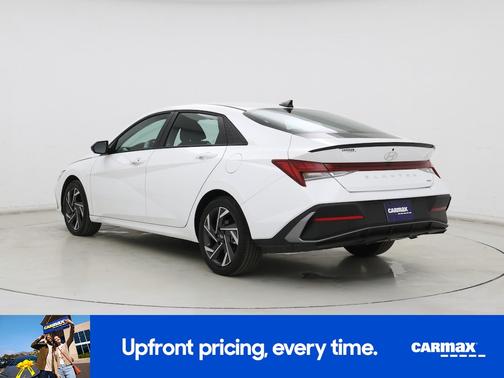 White 2025 Hyundai ELANTRA HEV SEL Sport