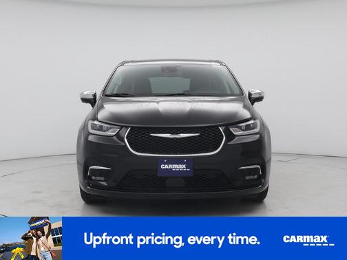 Black 2022 Chrysler Pacifica Hybrid Limited