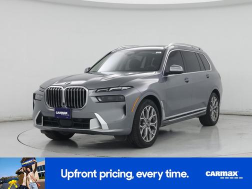 Gray 2025 BMW X7 xDrive40i