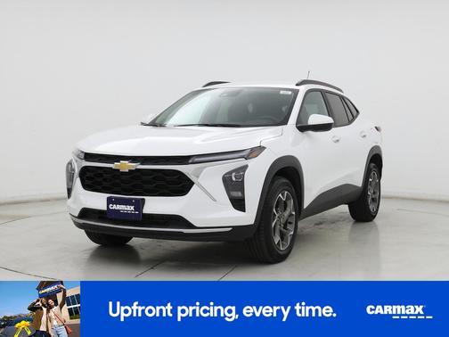 White 2025 Chevrolet Trax LT