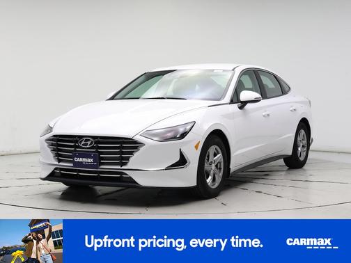White 2023 Hyundai SONATA SE