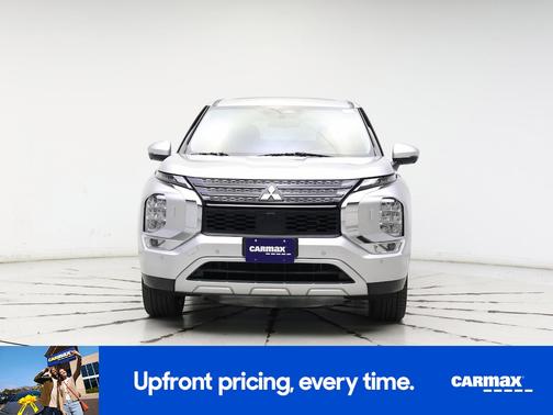2023 Mitsubishi Outlander PHEV SE