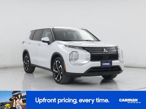 2022 Mitsubishi Outlander ES