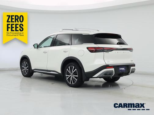 White 2023 INFINITI QX60 Sensory