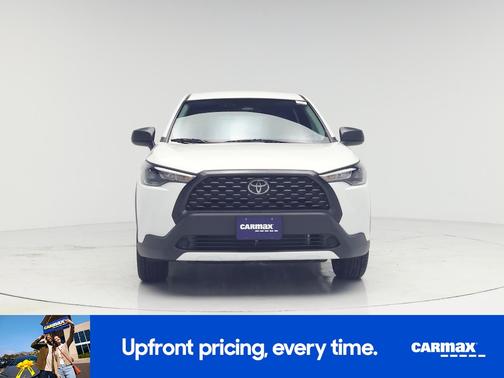White 2023 Toyota Corolla Cross L