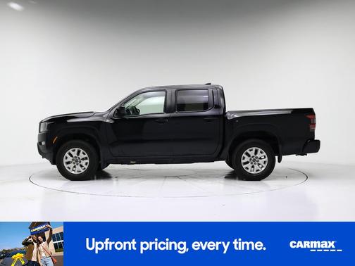 Black 2023 Nissan Frontier SV