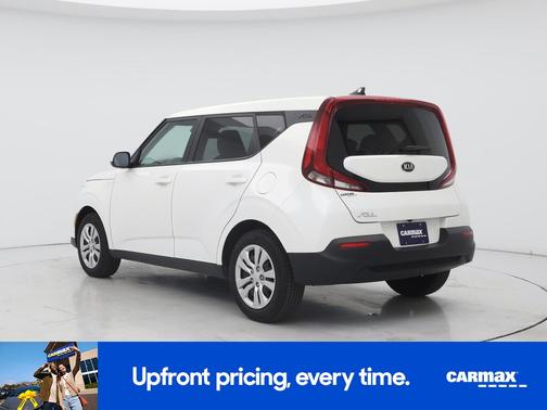 White 2021 Kia Soul LX