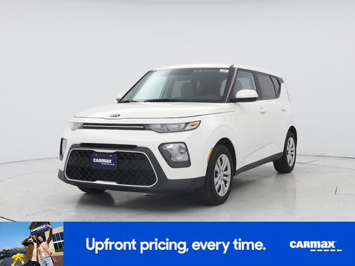 White 2021 Kia Soul LX