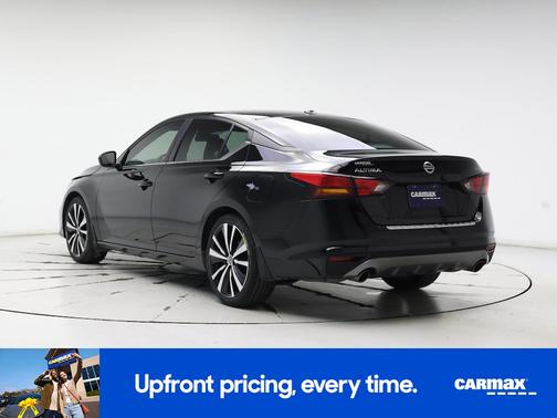 2022 Nissan Altima SR