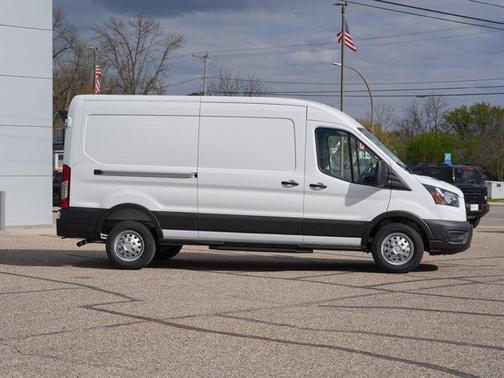 Oxford White 2026 Ford Transit-250 148 WB Medium Roof Cargo
