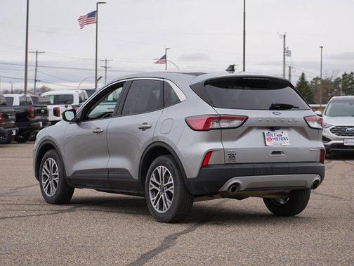 Iconic Silver Metallic 2022 Ford Escape SEL