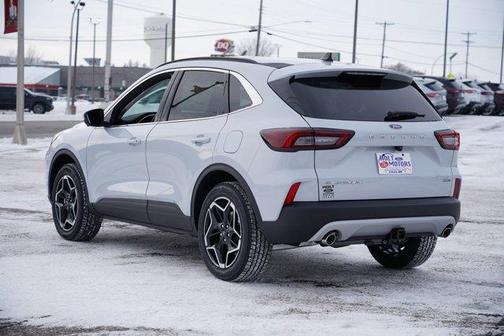 2026 Ford Escape Platinum