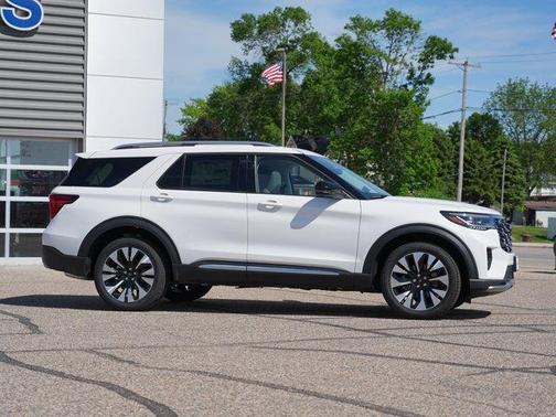 Star White 2026 Ford Explorer Platinum