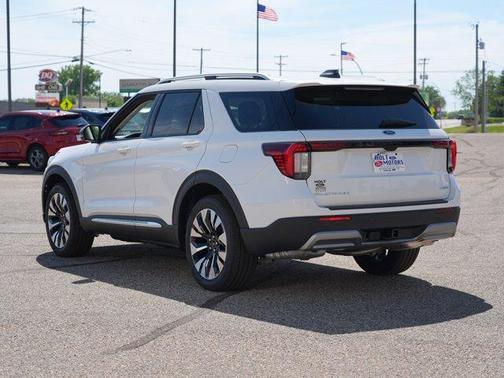 Star White 2026 Ford Explorer Platinum
